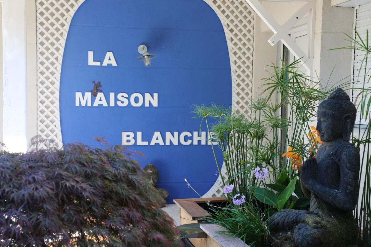 La Maison Blanche De Lanton Exterior photo